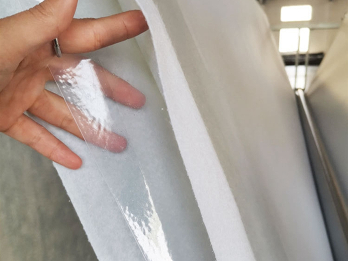 「短丝」两布一膜复合土工膜